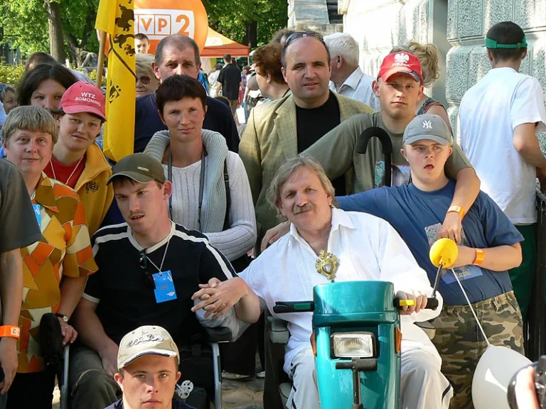 Wystawa twórczości osób niepełnosprawnych — zdjęcie 2